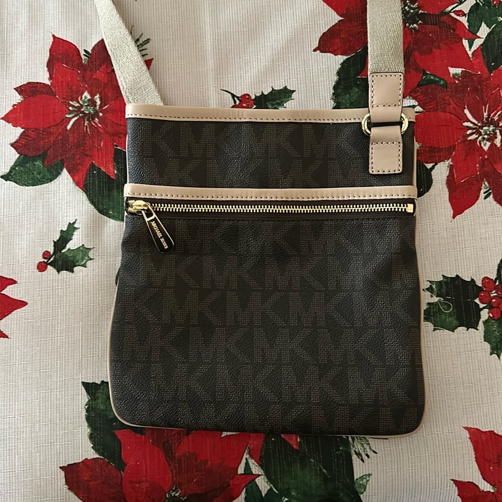 Michael Kors Crossbody Bag